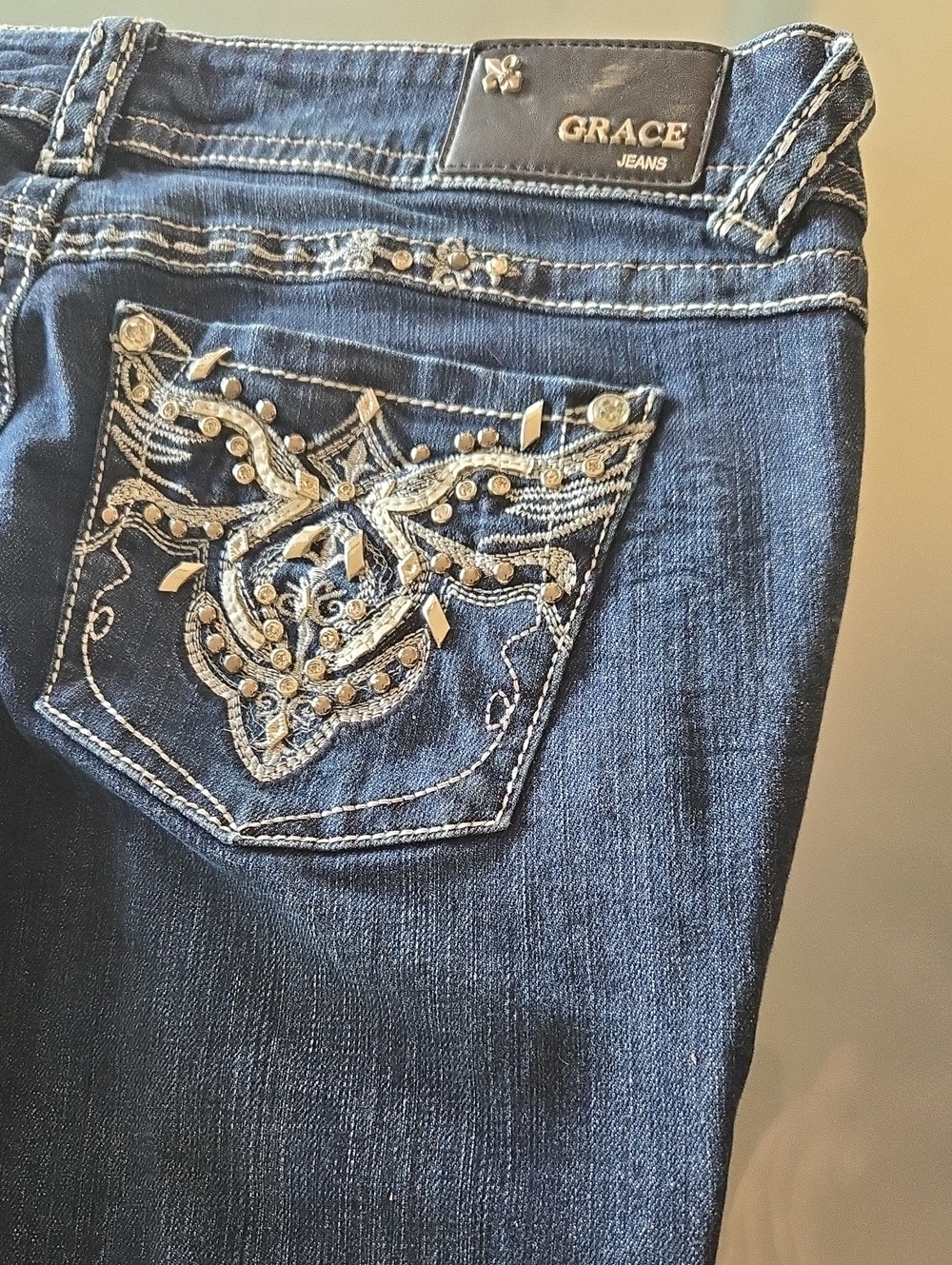 Grace Dark Blue Skinny Capri Jeans with Embellished Back Pocket